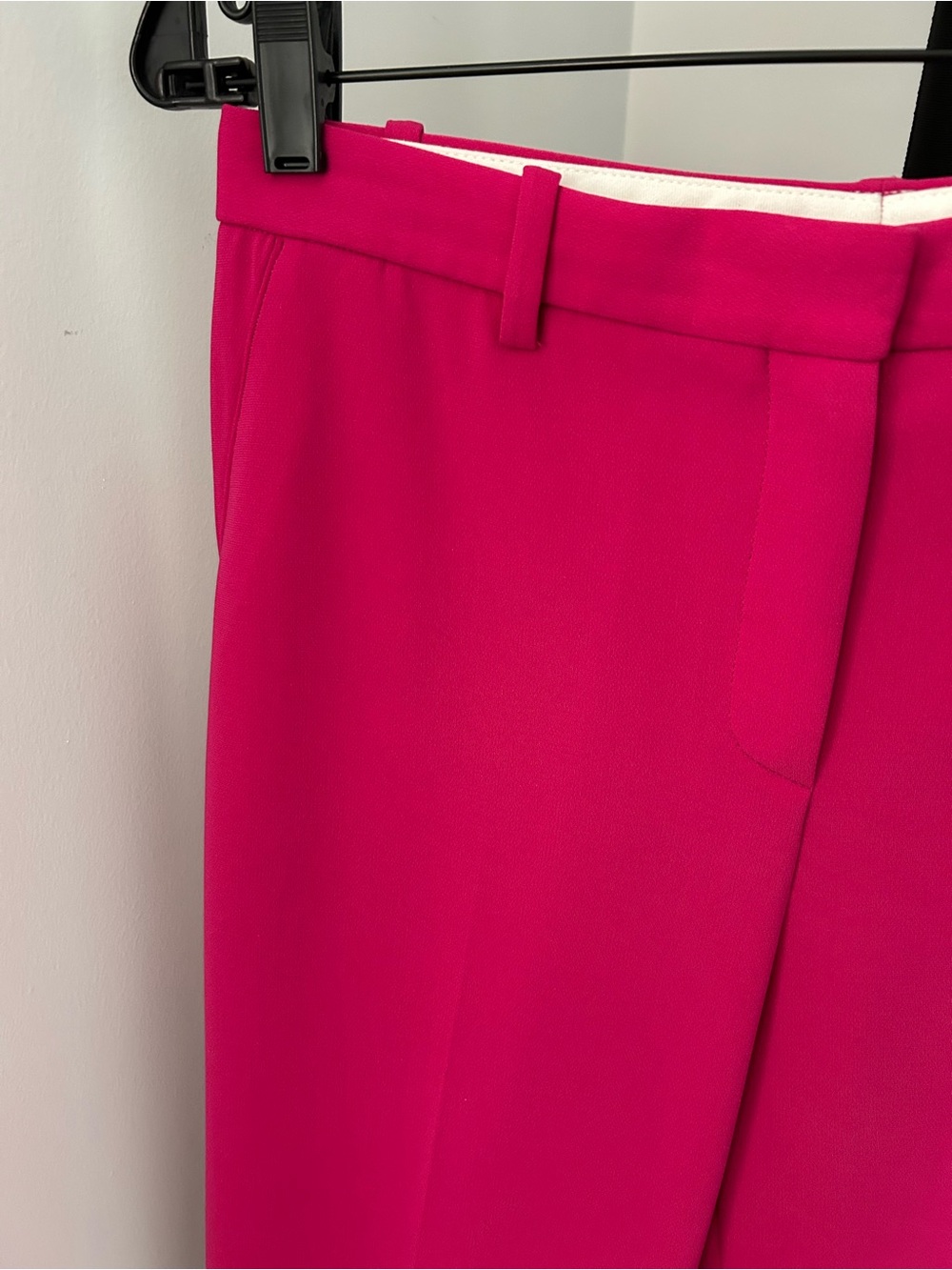 Theory Fuchsia Cropped Pants